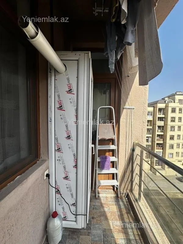 Satılır 3 otaqlı yeni tikili 83 m²