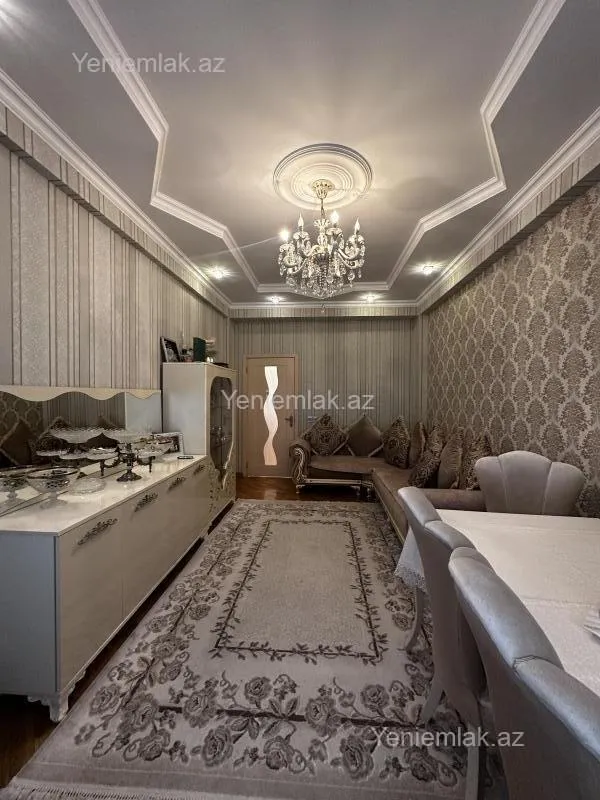 Satılır 3 otaqlı yeni tikili 83 m²