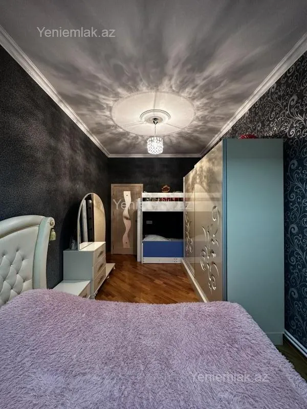 Satılır 3 otaqlı yeni tikili 83 m²