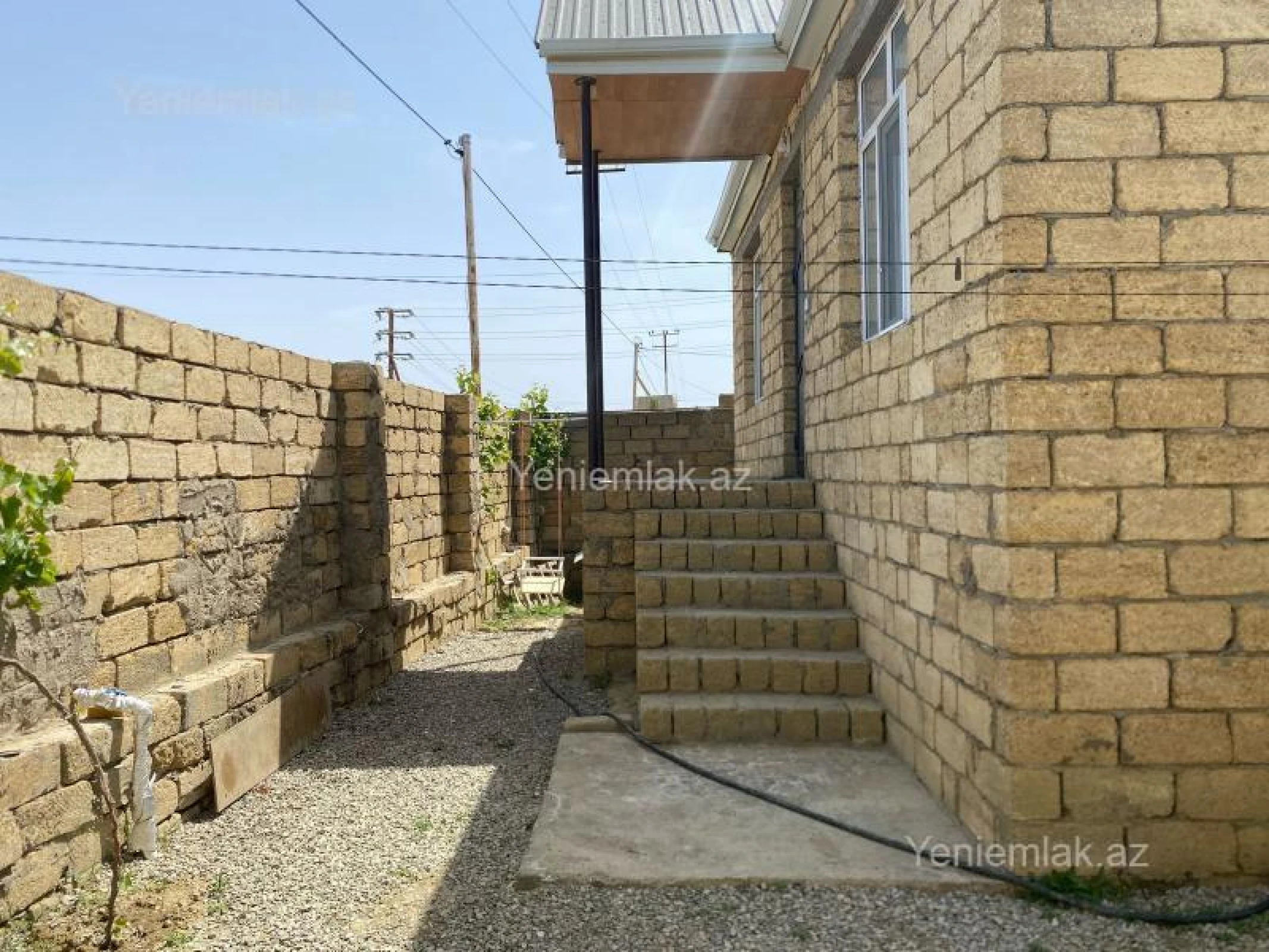 Satılır 3 otaqlı həyət evi 65 m²