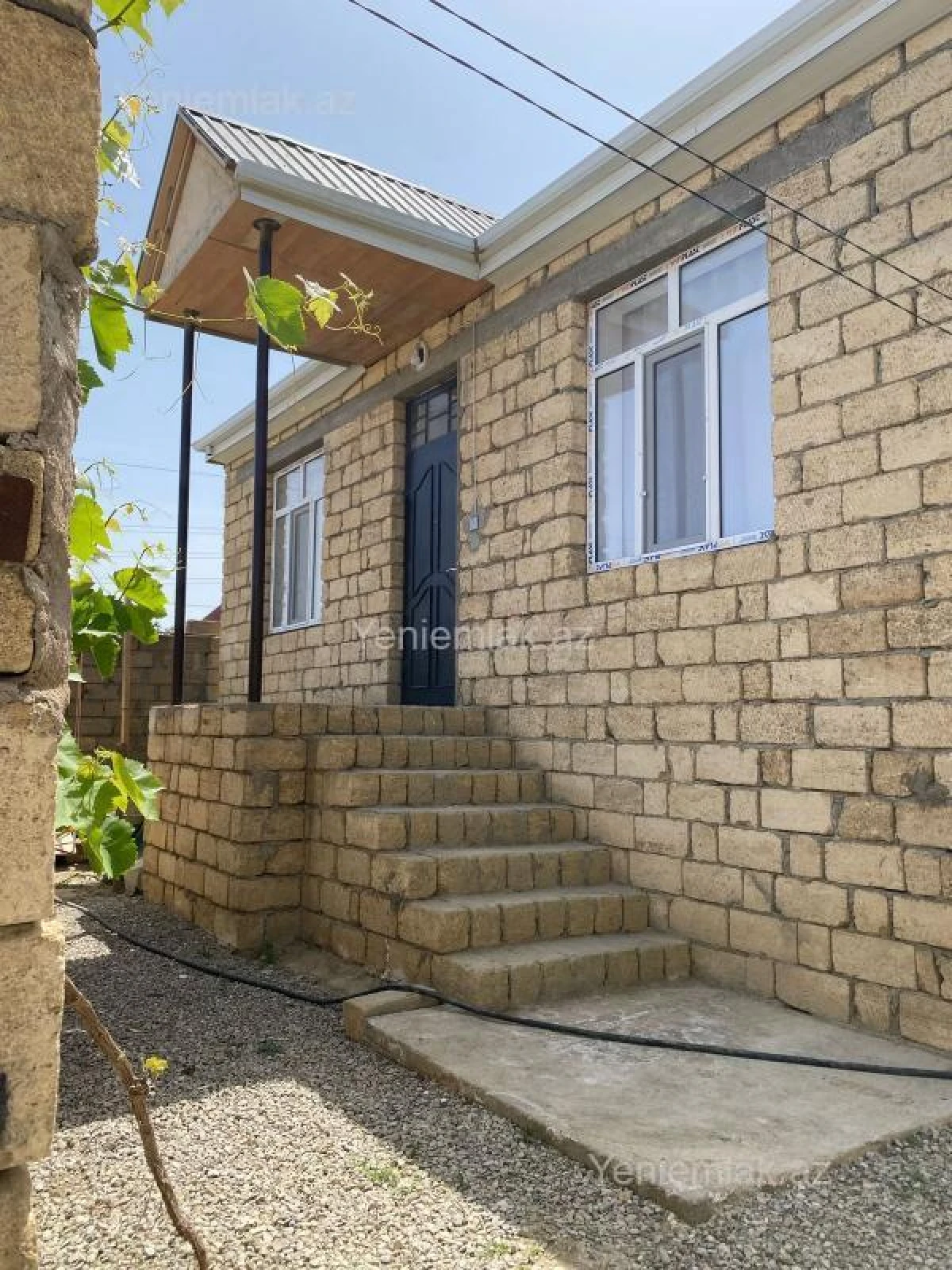 Satılır 3 otaqlı həyət evi 65 m²