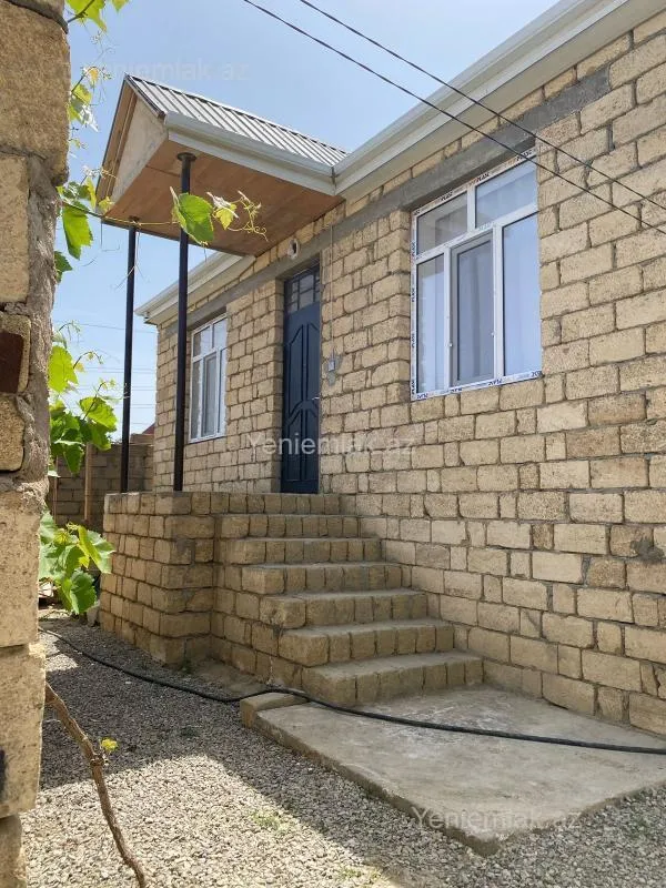 Satılır 3 otaqlı həyət evi 65 m²