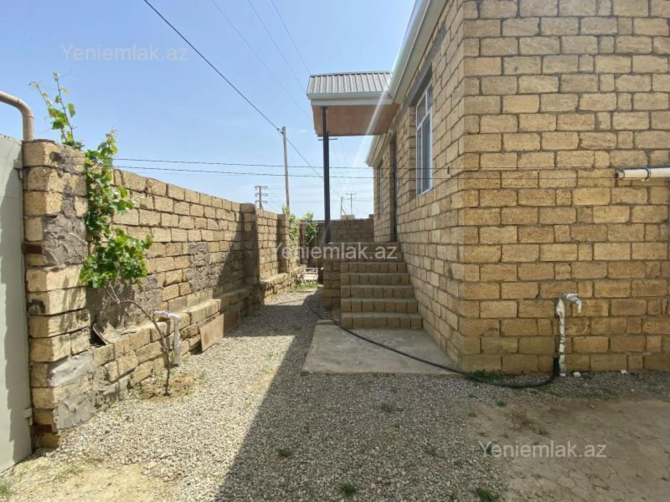 Satılır 3 otaqlı həyət evi 65 m²