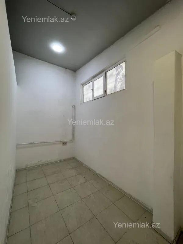 Satılır 1 otaqlı obyekt 328 m²