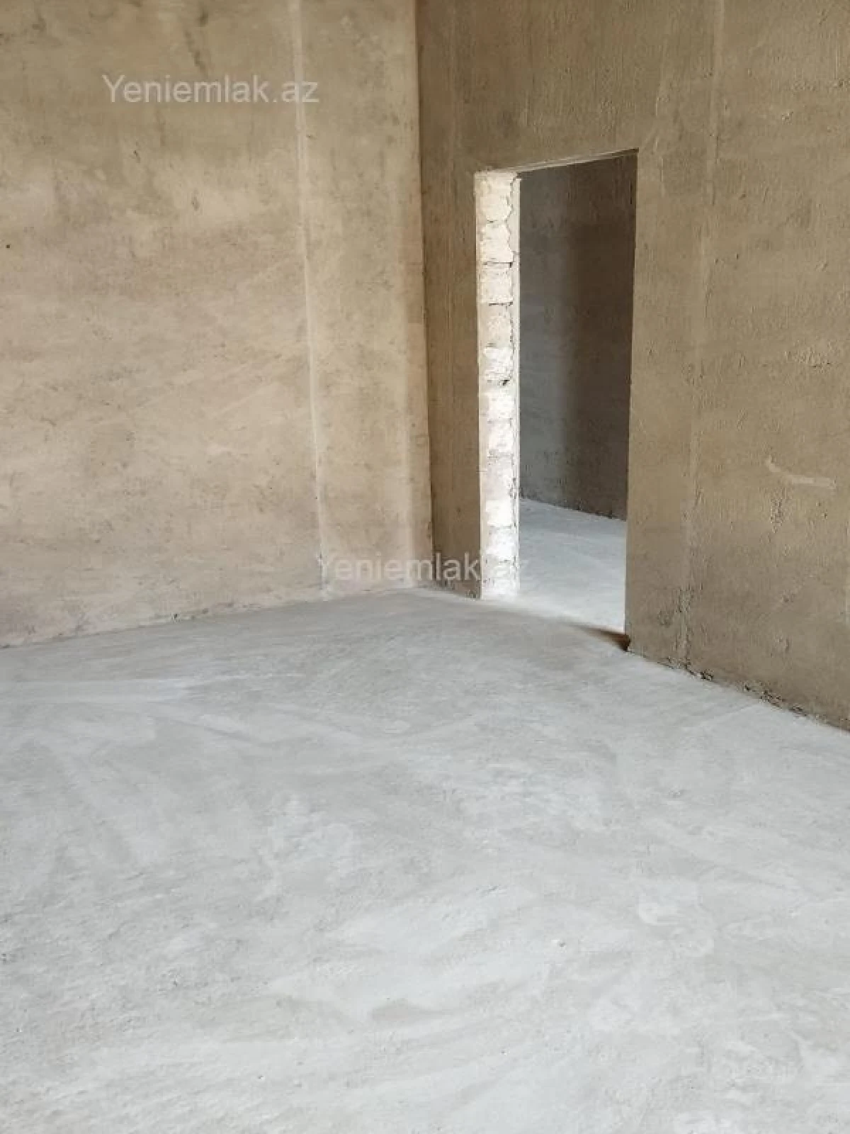 Satılır 6 otaqlı həyət evi 220 m²
