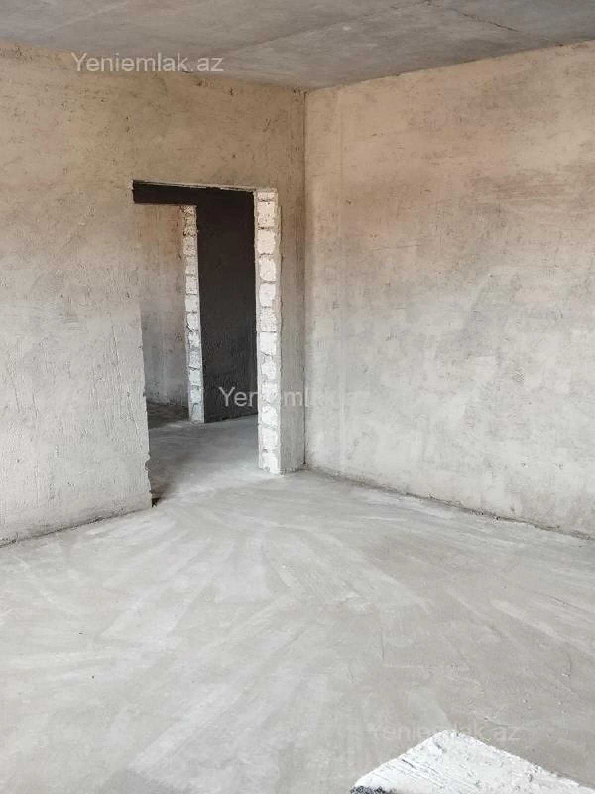 Satılır 6 otaqlı həyət evi 220 m²