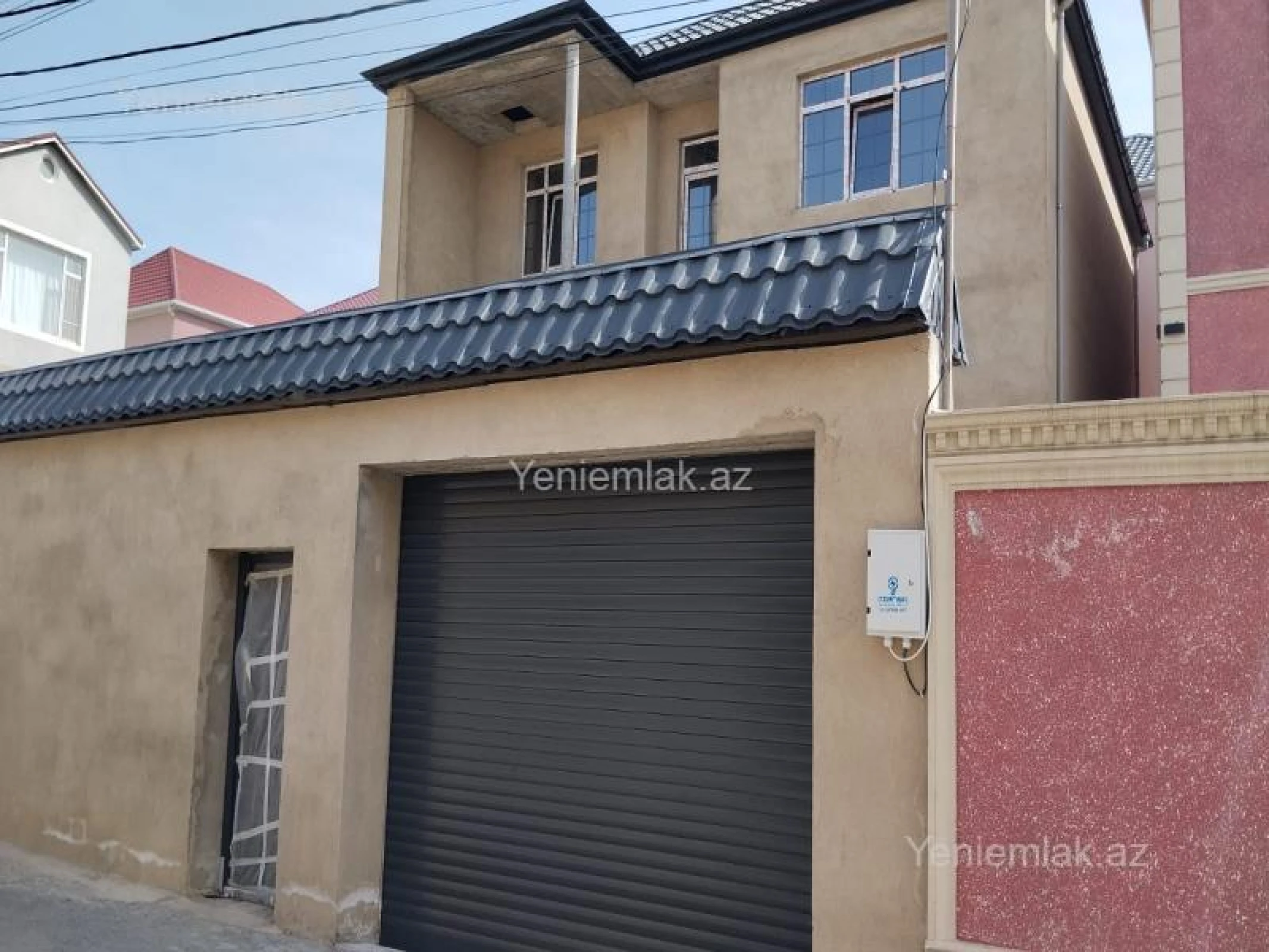 Satılır 6 otaqlı həyət evi 220 m²