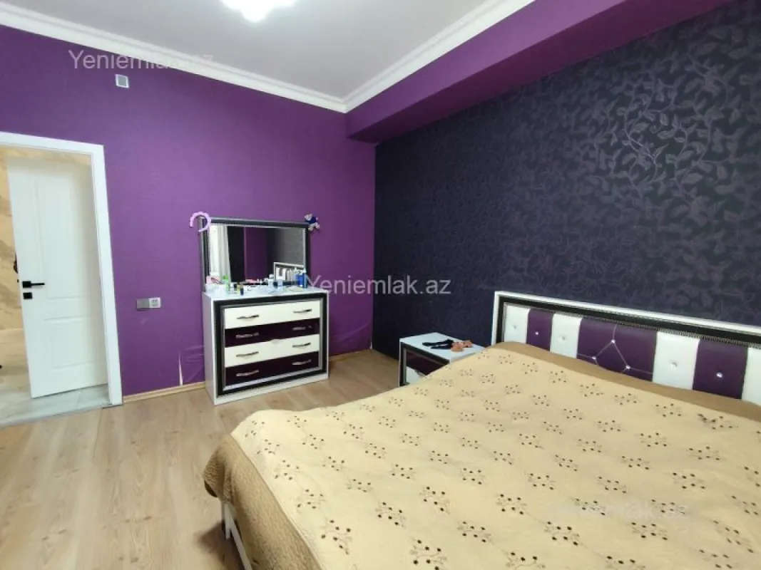 Satılır 3 otaqlı yeni tikili 110 m²