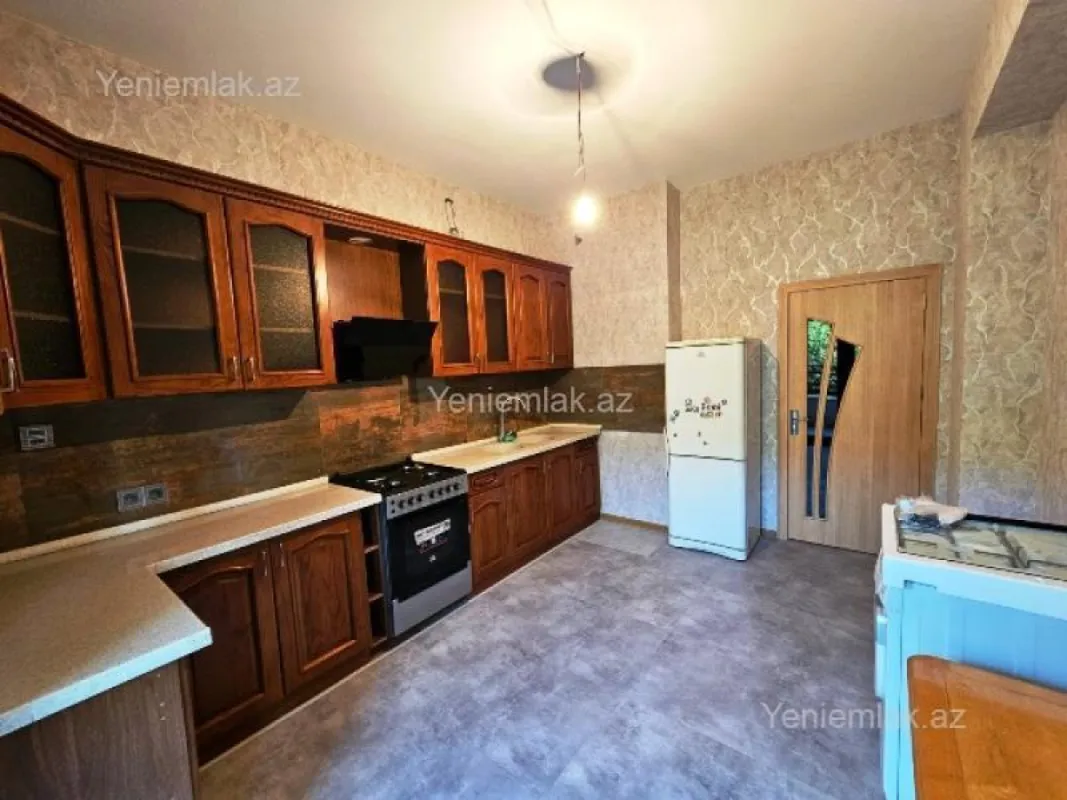 Satılır 2 otaqlı yeni tikili 81 m²