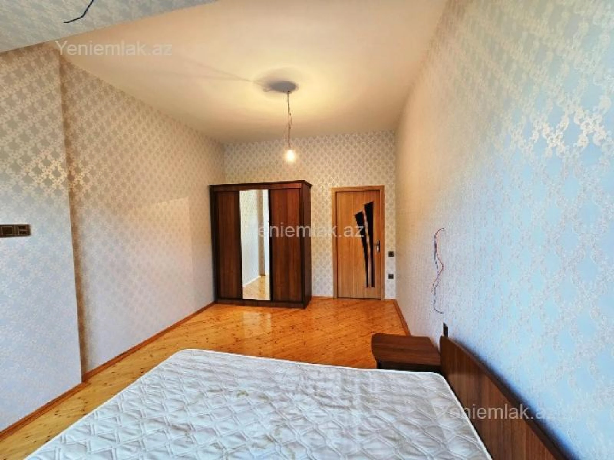 Satılır 2 otaqlı yeni tikili 81 m²