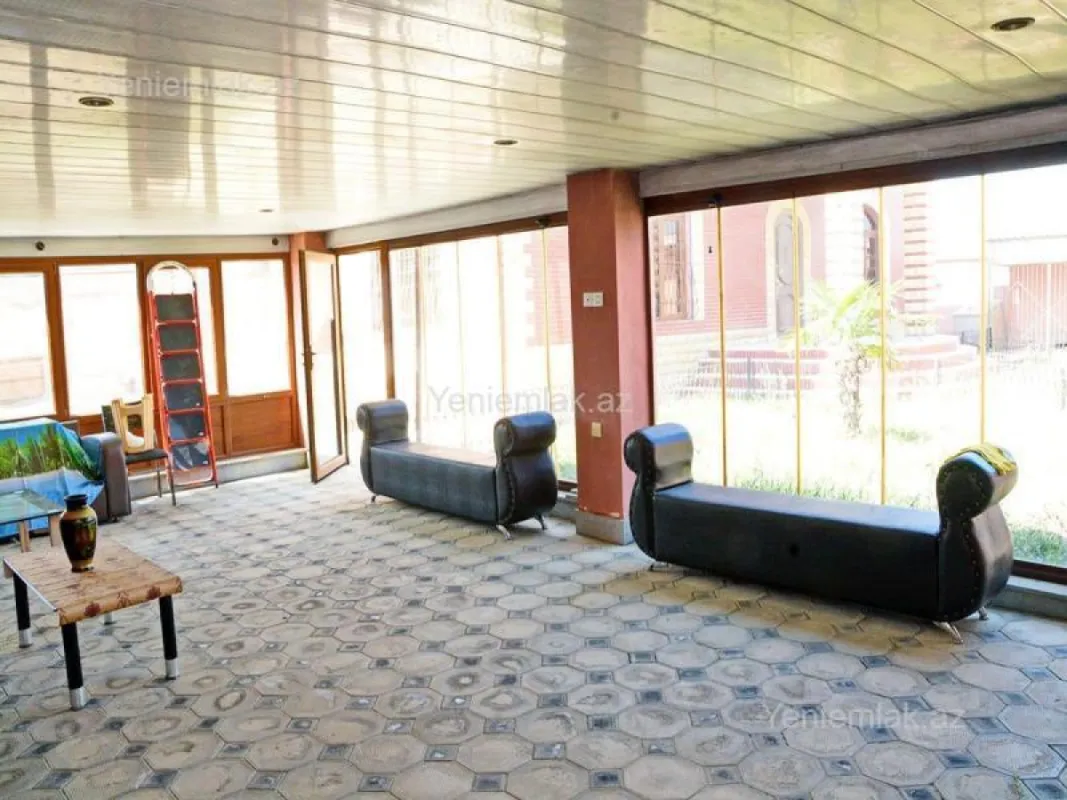 Satılır 6 otaqlı həyət evi 150 m²