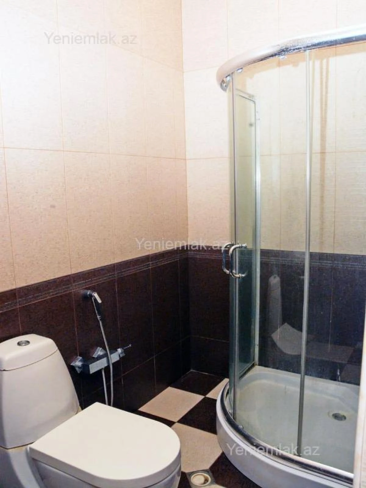 Satılır 6 otaqlı həyət evi 150 m²