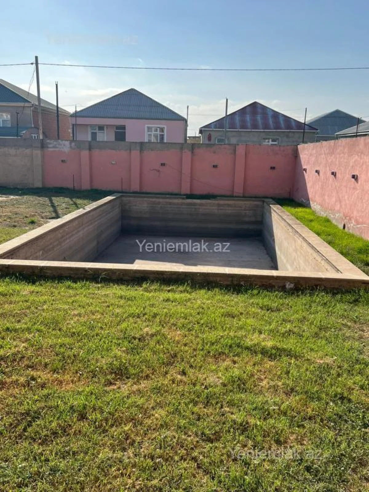 Satılır 6 otaqlı həyət evi 150 m²