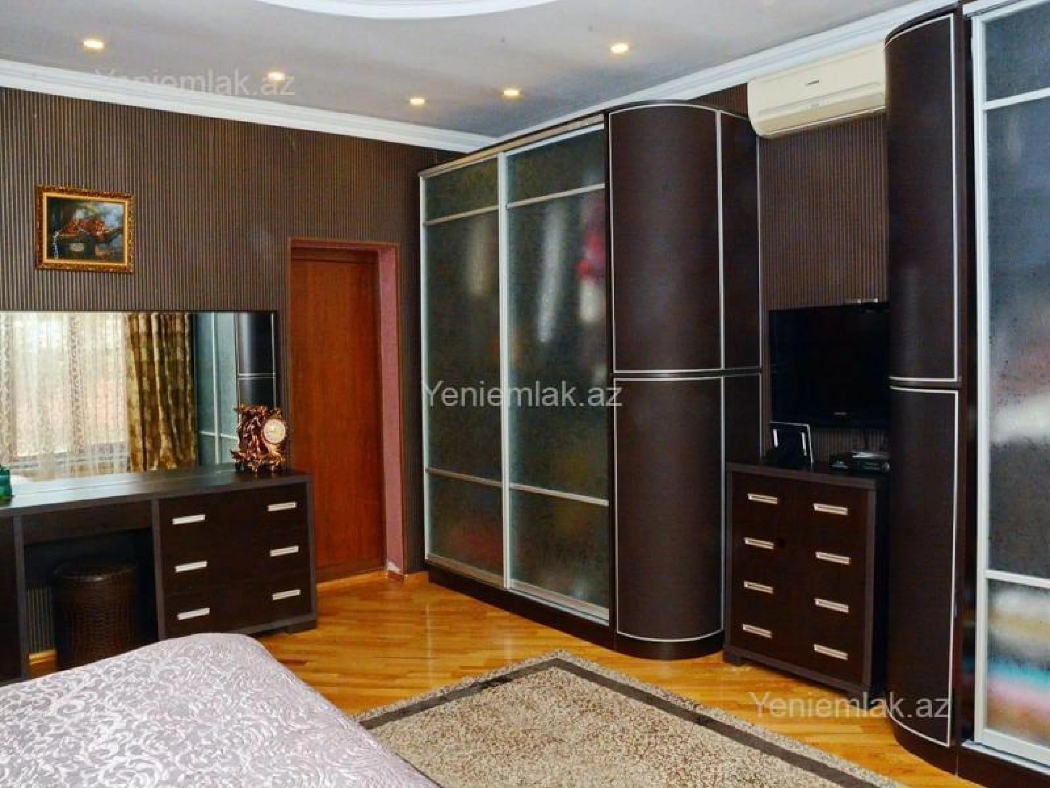 Satılır 6 otaqlı həyət evi 150 m²