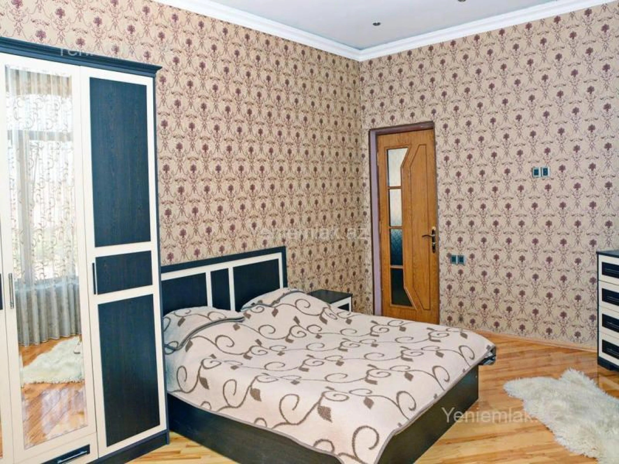 Satılır 6 otaqlı həyət evi 150 m²