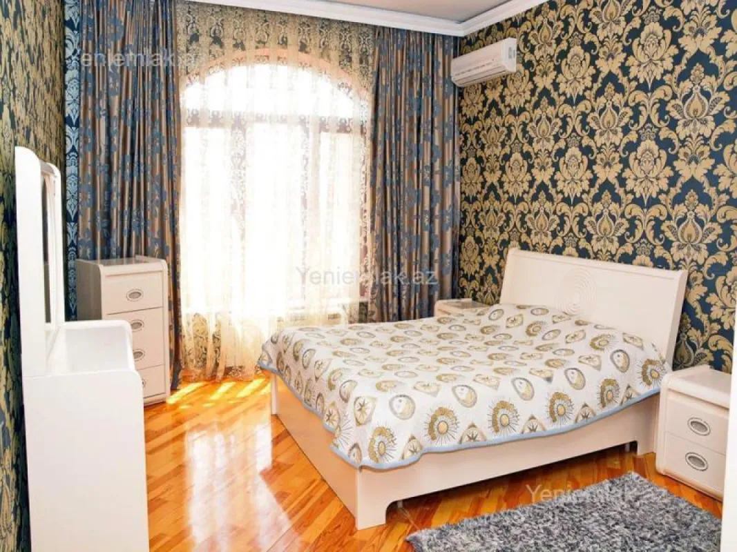 Satılır 6 otaqlı həyət evi 150 m²