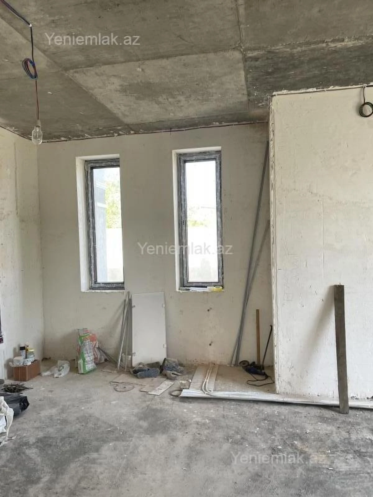 Satılır 6 otaqlı həyət evi 250 m²