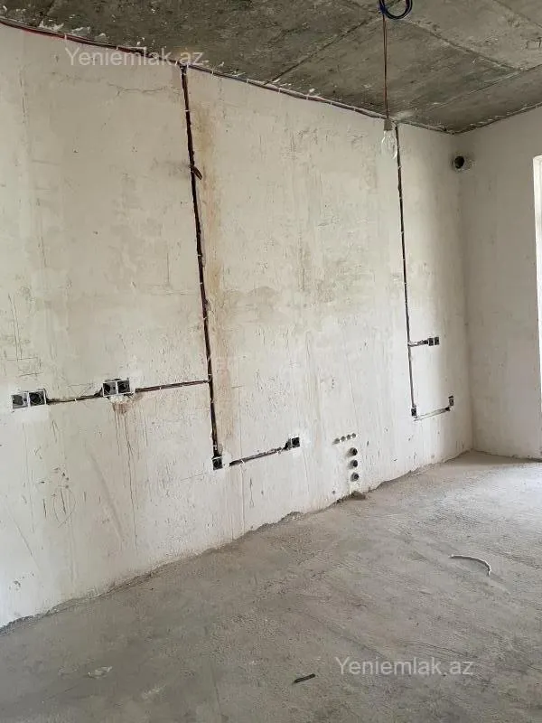 Satılır 6 otaqlı həyət evi 250 m²