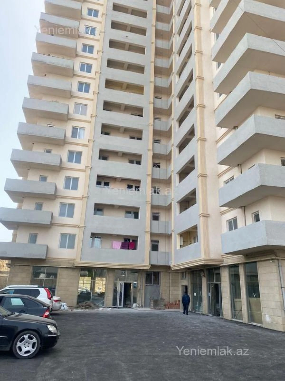 Satılır 3 otaqlı yeni tikili 120 m²