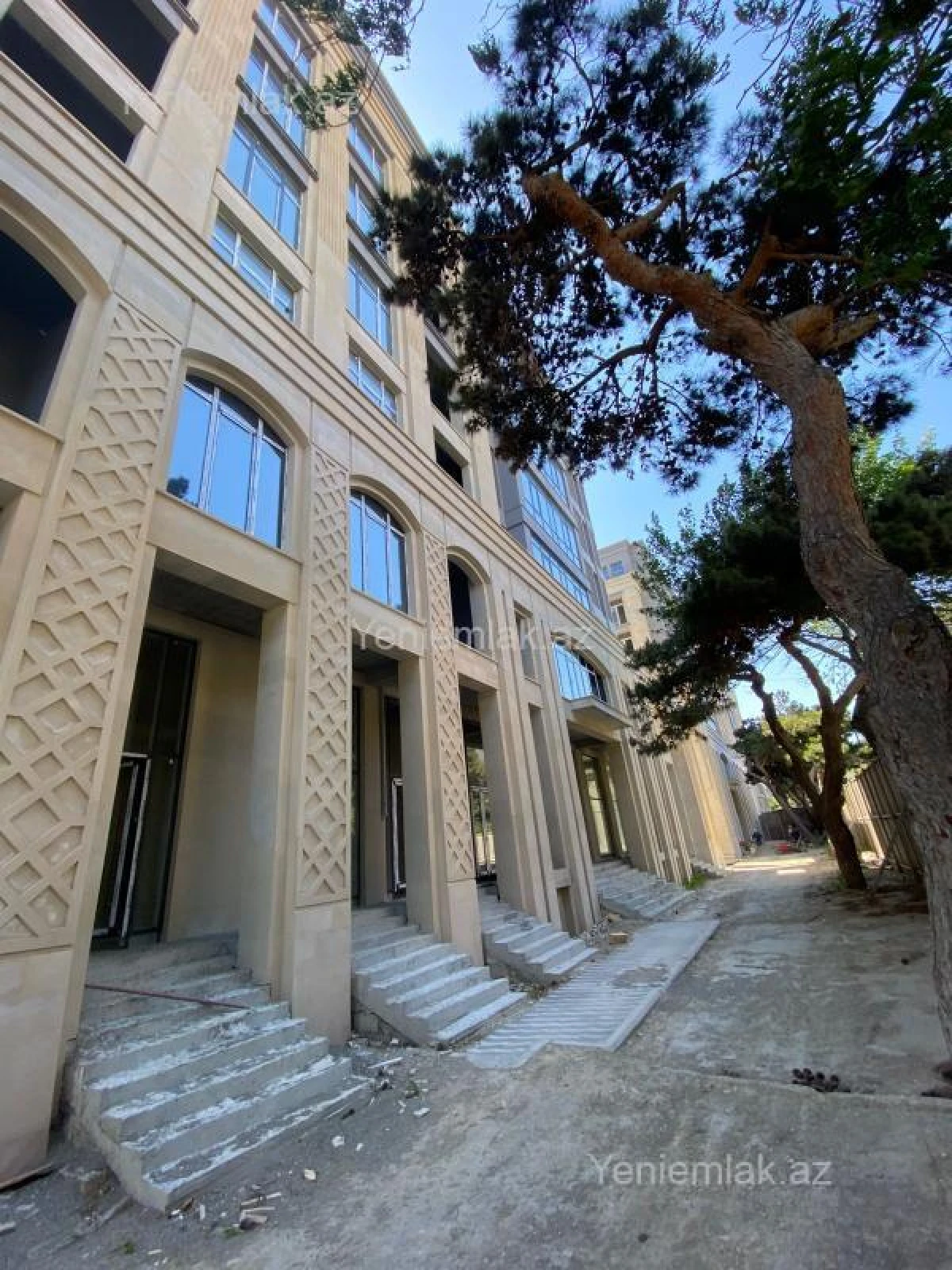 Satılır 5 otaqlı yeni tikili 311.8 m²