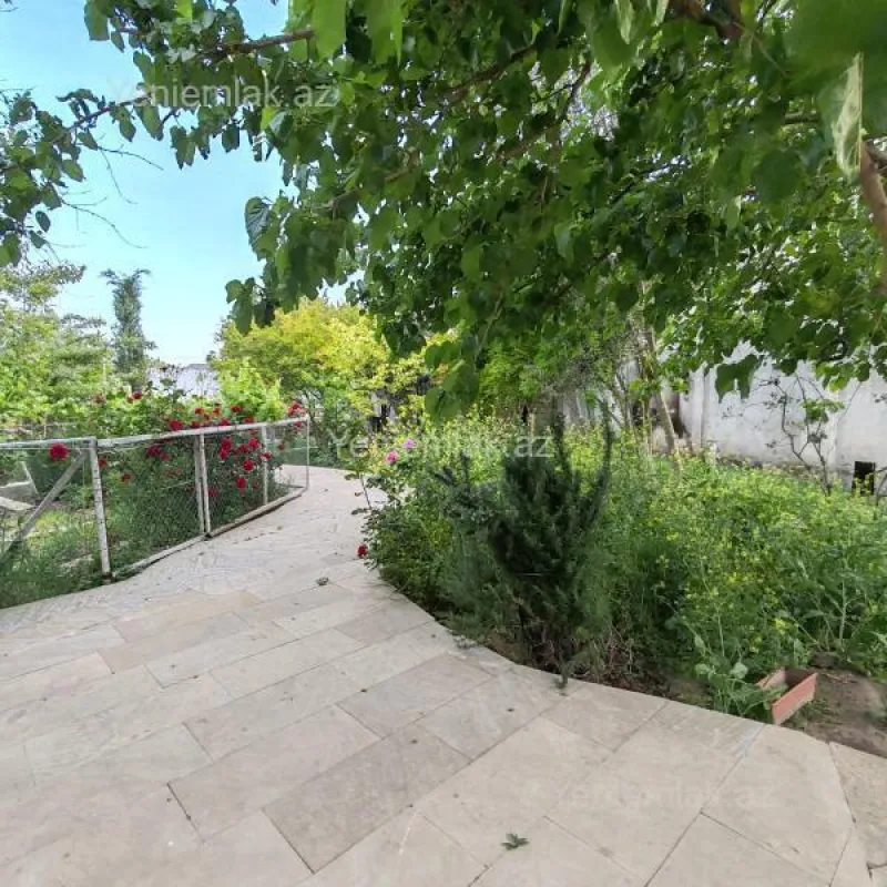 Satılır 4 otaqlı həyət evi 120 m²