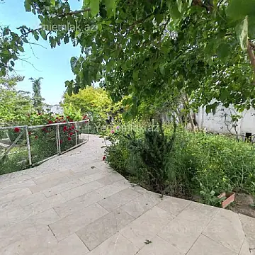 Satılır 4 otaqlı həyət evi 120 m²