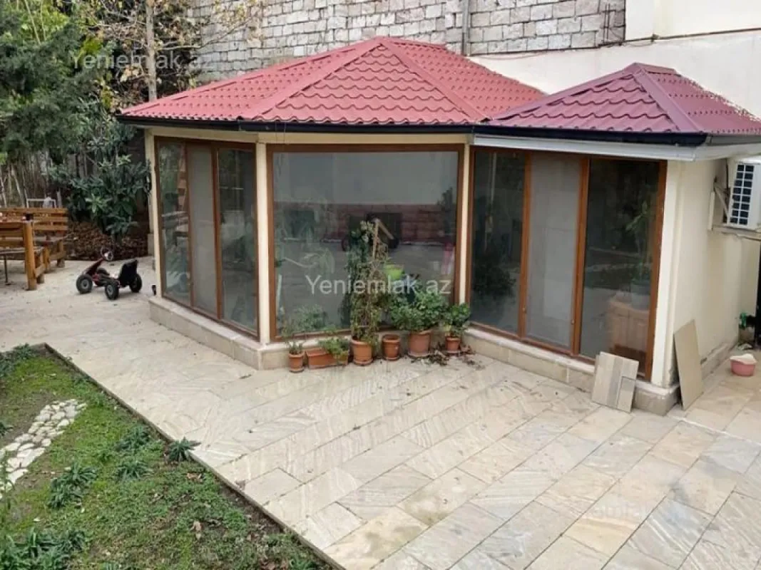 Satılır 4 otaqlı həyət evi 120 m²