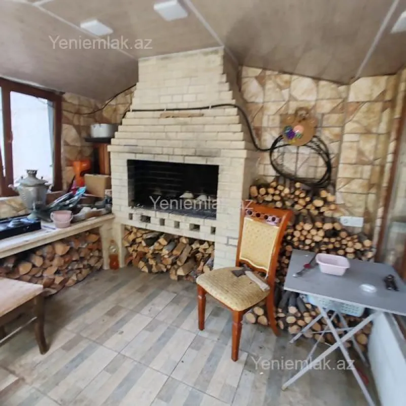 Satılır 4 otaqlı həyət evi 120 m²