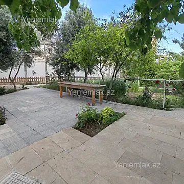 Satılır 4 otaqlı həyət evi 120 m²