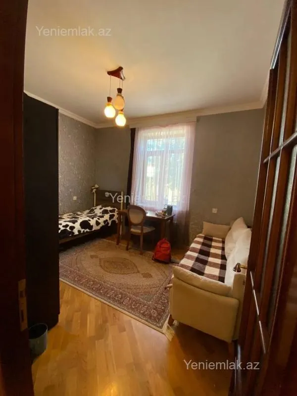 Satılır 4 otaqlı həyət evi 120 m²