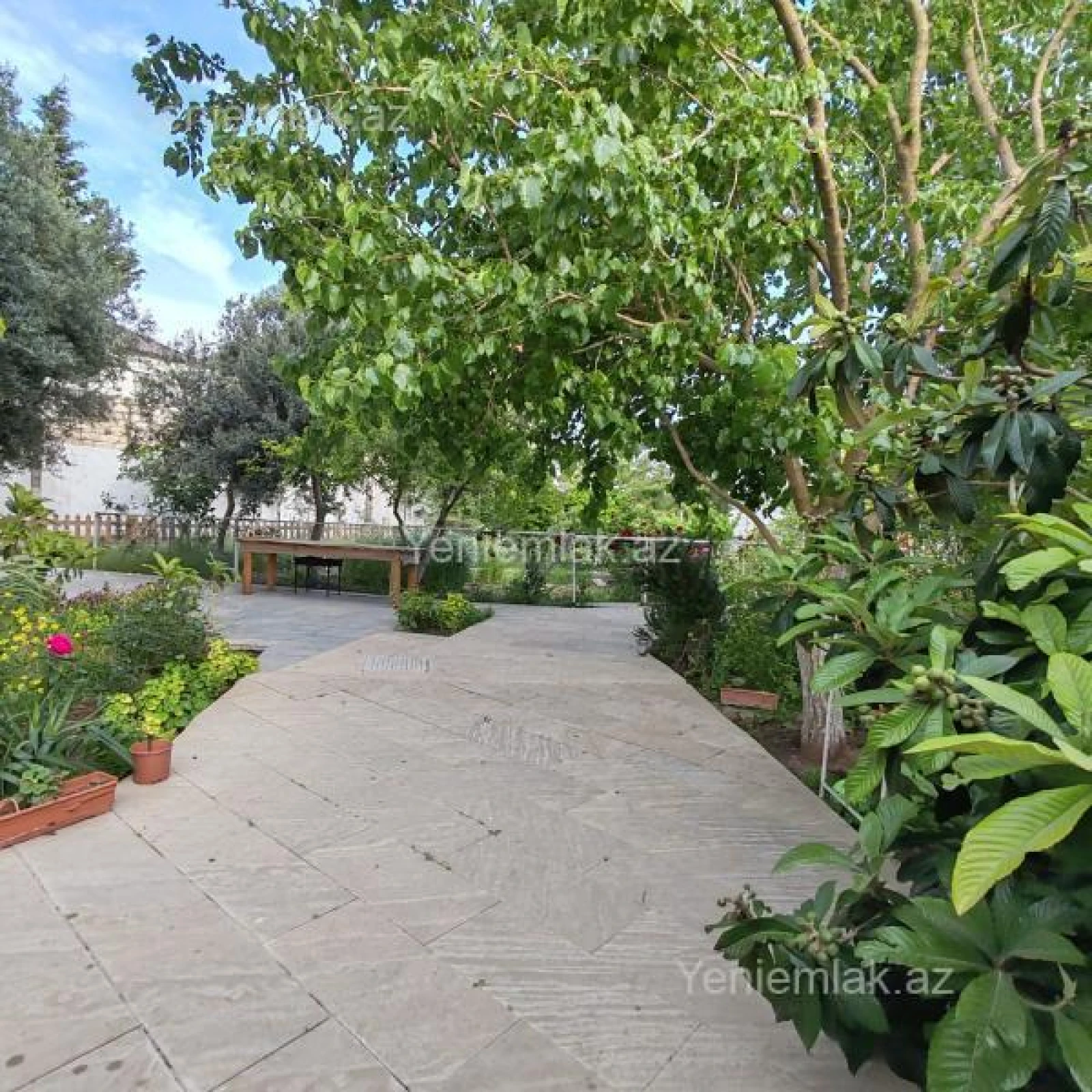 Satılır 4 otaqlı həyət evi 120 m²