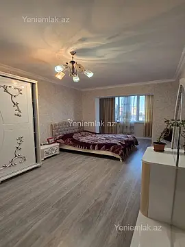 Satılır 4 otaqlı köhnə tikili 100 m²