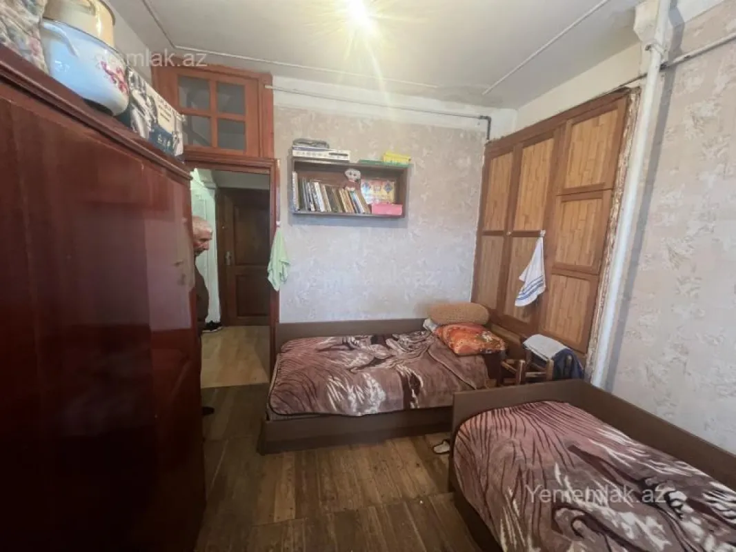 Satılır 3 otaqlı köhnə tikili 60 m²