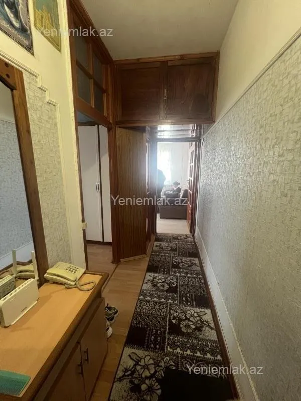 Satılır 3 otaqlı köhnə tikili 60 m²