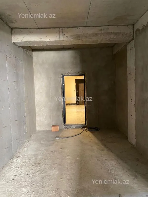 Satılır 4 otaqlı yeni tikili 142 m²
