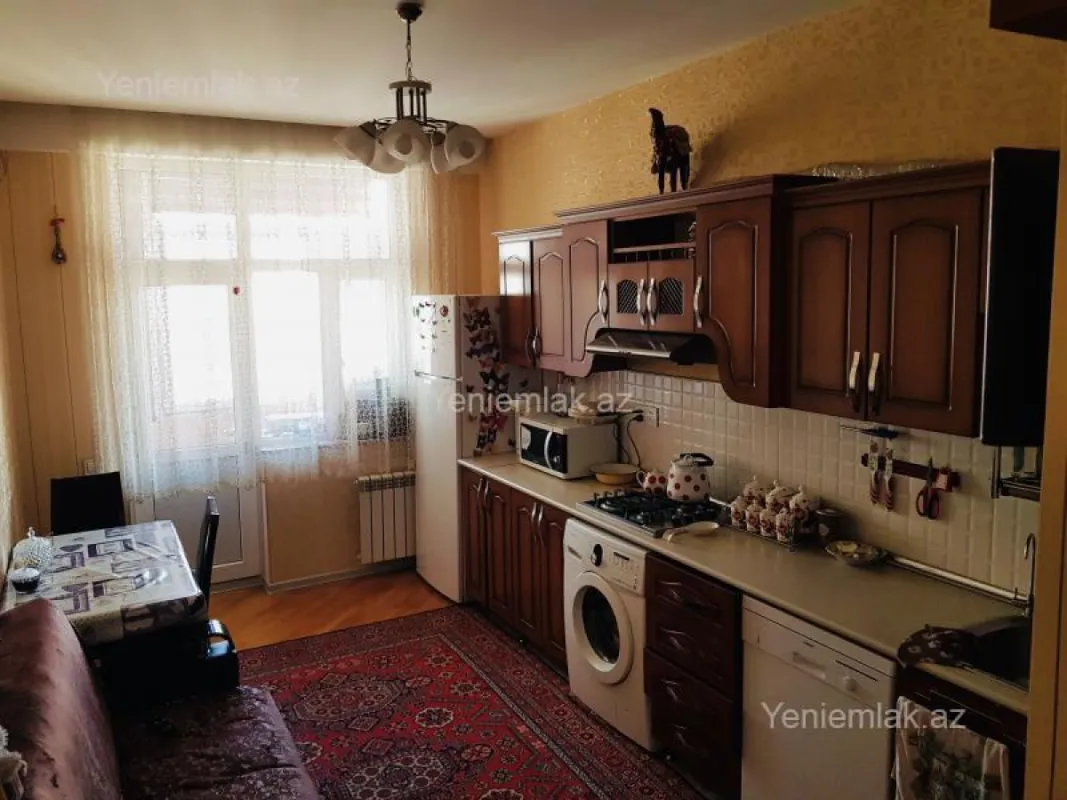 Satılır 3 otaqlı yeni tikili 128 m²