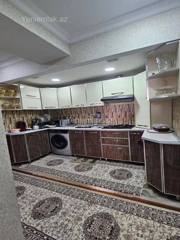 Satılır 3 otaqlı yeni tikili 75 m²
