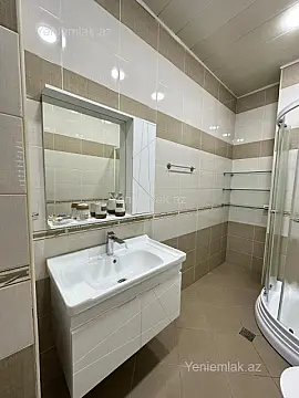 Satılır 2 otaqlı yeni tikili 74 m²
