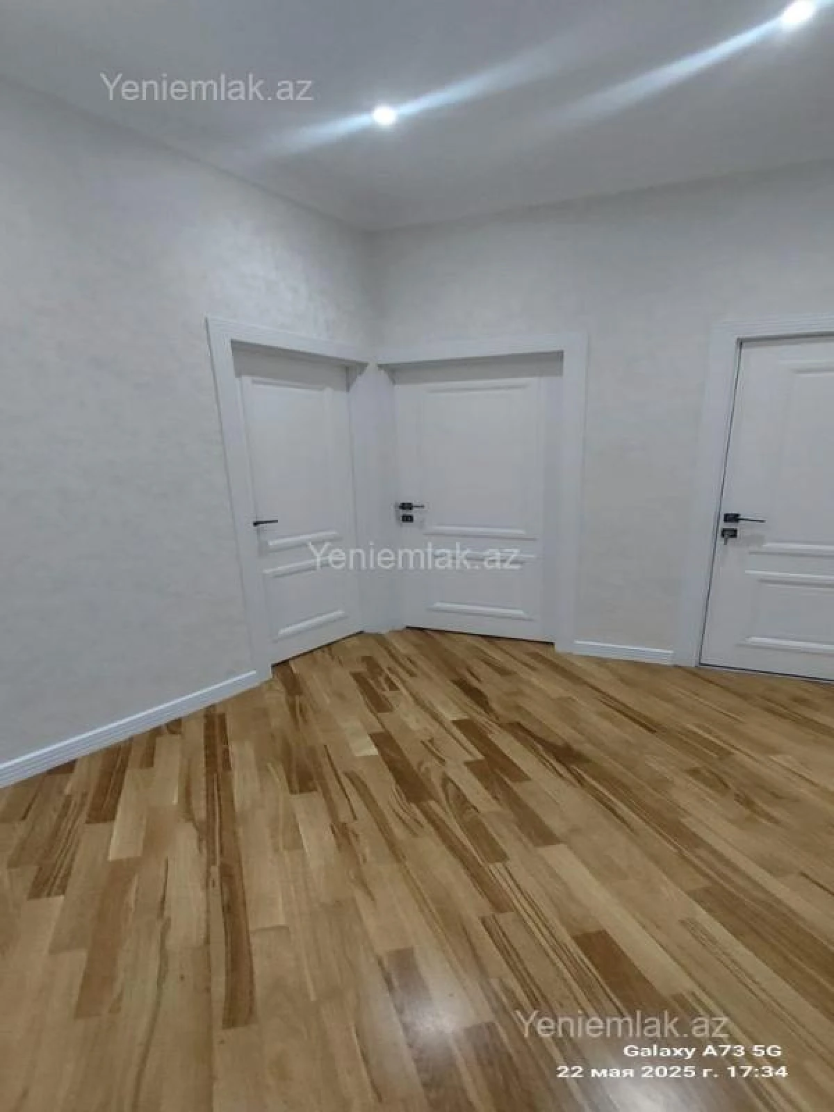 Satılır 2 otaqlı yeni tikili 74 m²