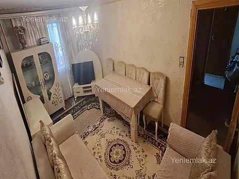 Satılır 4 otaqlı köhnə tikili 100 m²
