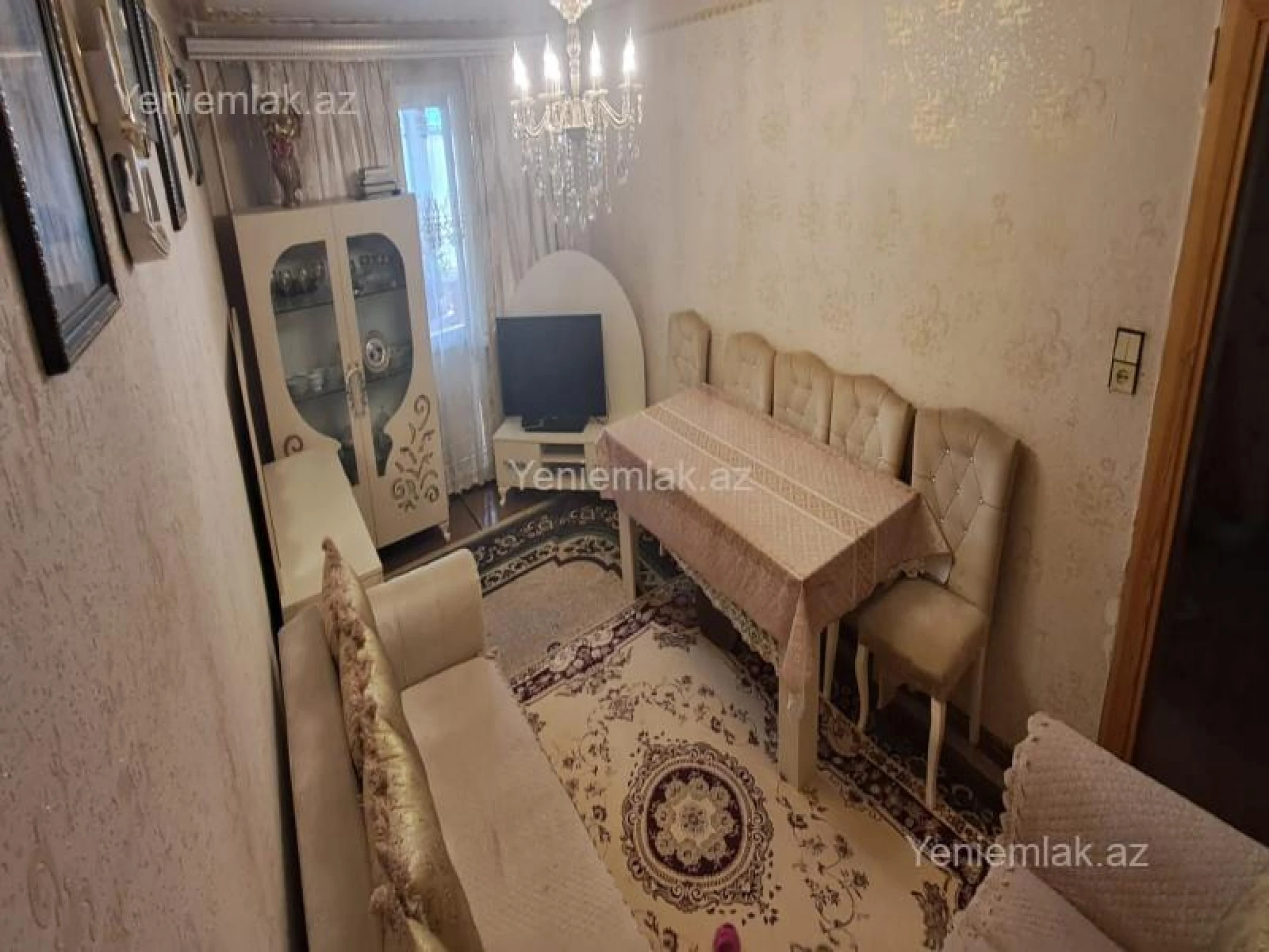 Satılır 4 otaqlı köhnə tikili 100 m²