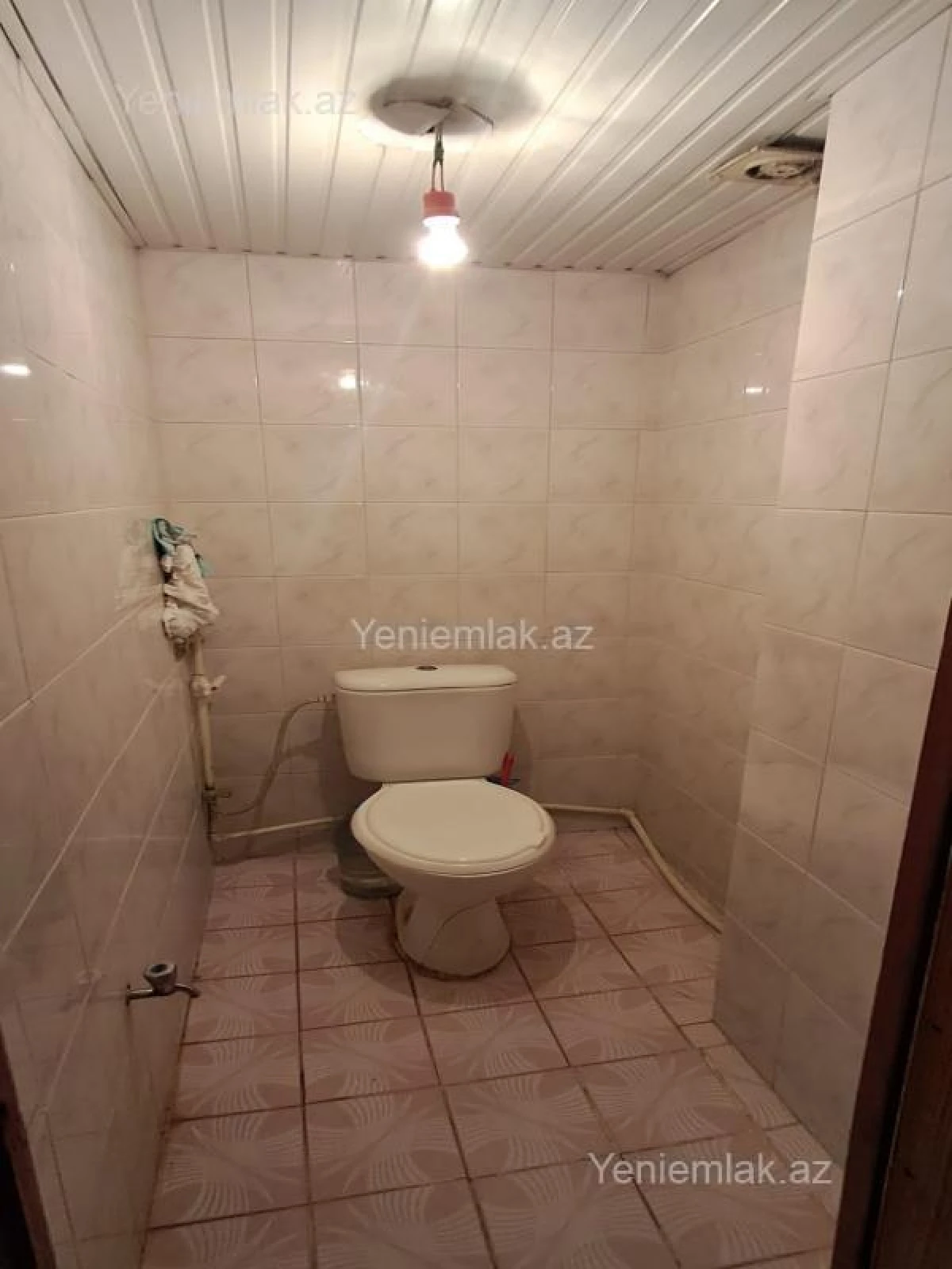 Satılır 4 otaqlı köhnə tikili 100 m²