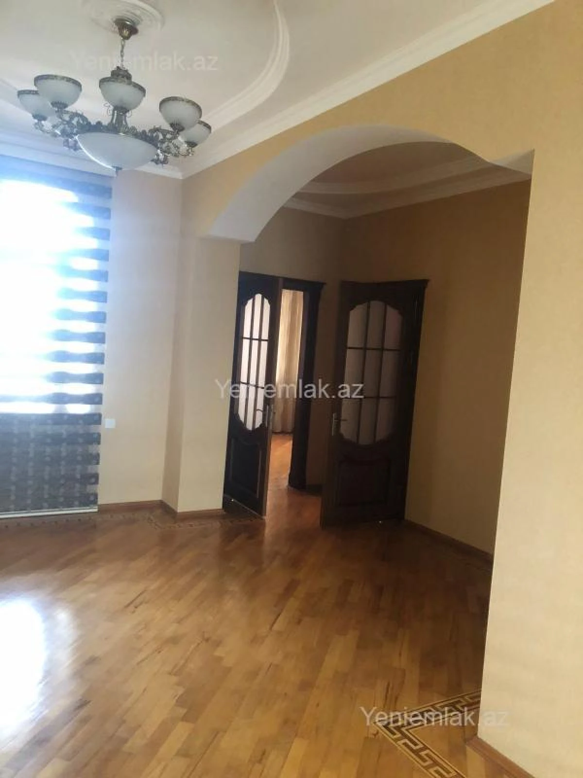 Satılır 5 otaqlı həyət evi 225 m²