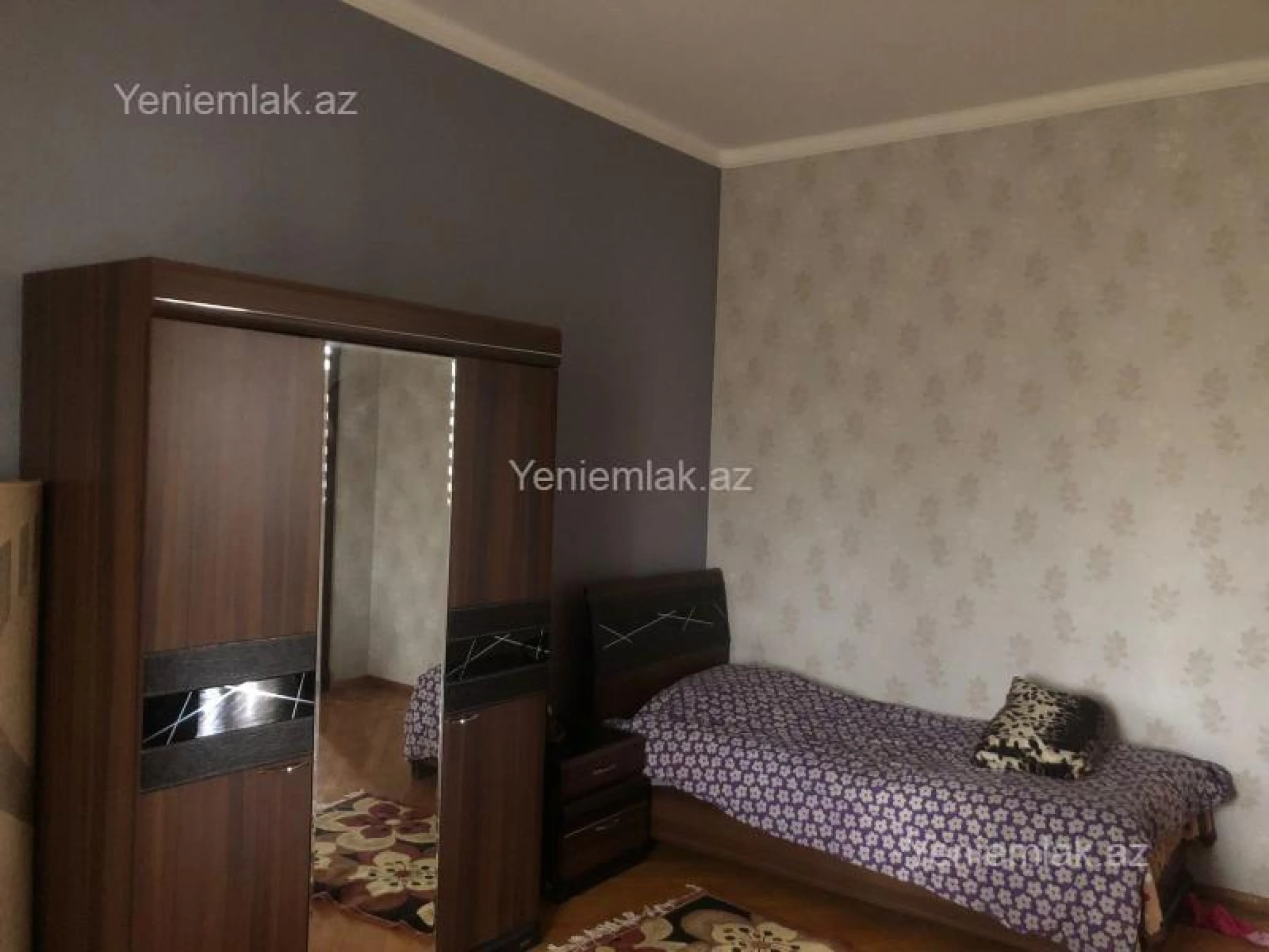 Satılır 5 otaqlı həyət evi 225 m²