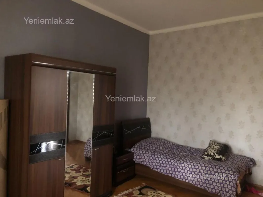 Satılır 5 otaqlı həyət evi 225 m²
