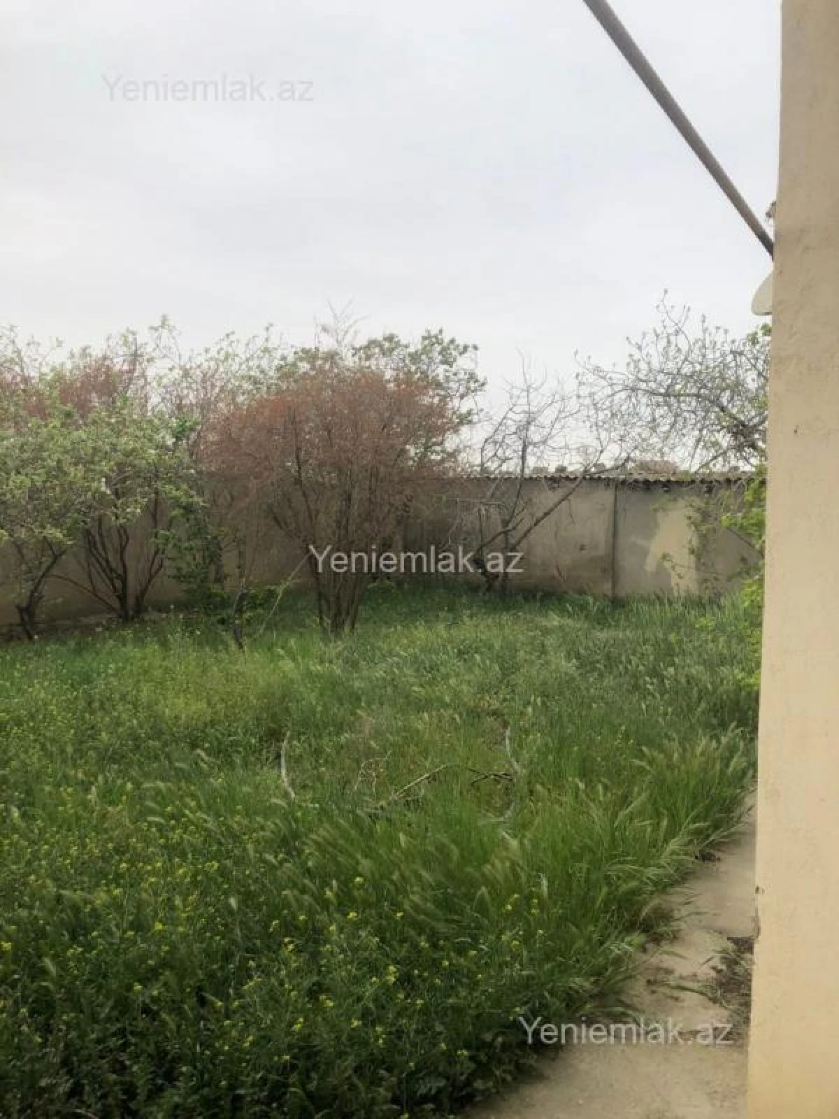 Satılır 5 otaqlı həyət evi 225 m²