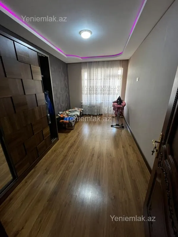 Satılır 3 otaqlı yeni tikili 99 m²