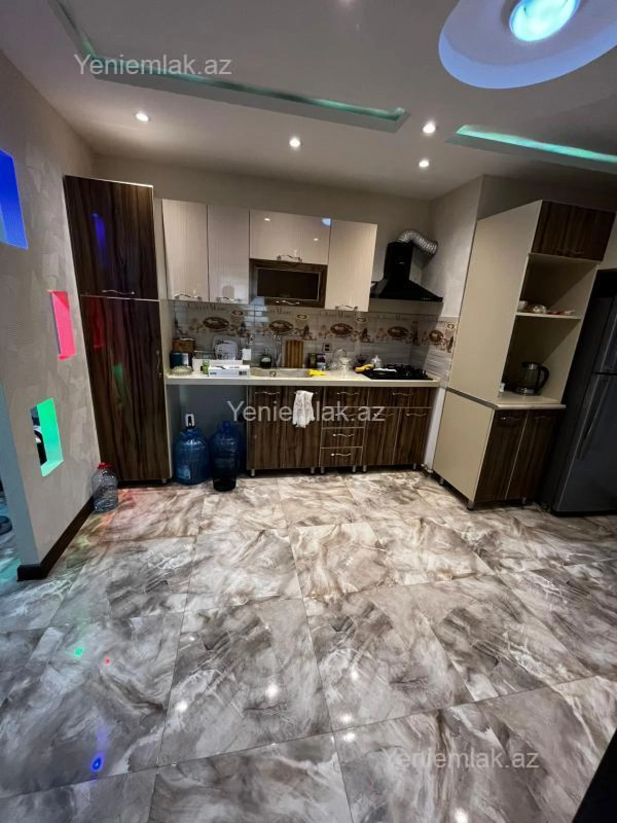 Satılır 3 otaqlı yeni tikili 99 m²