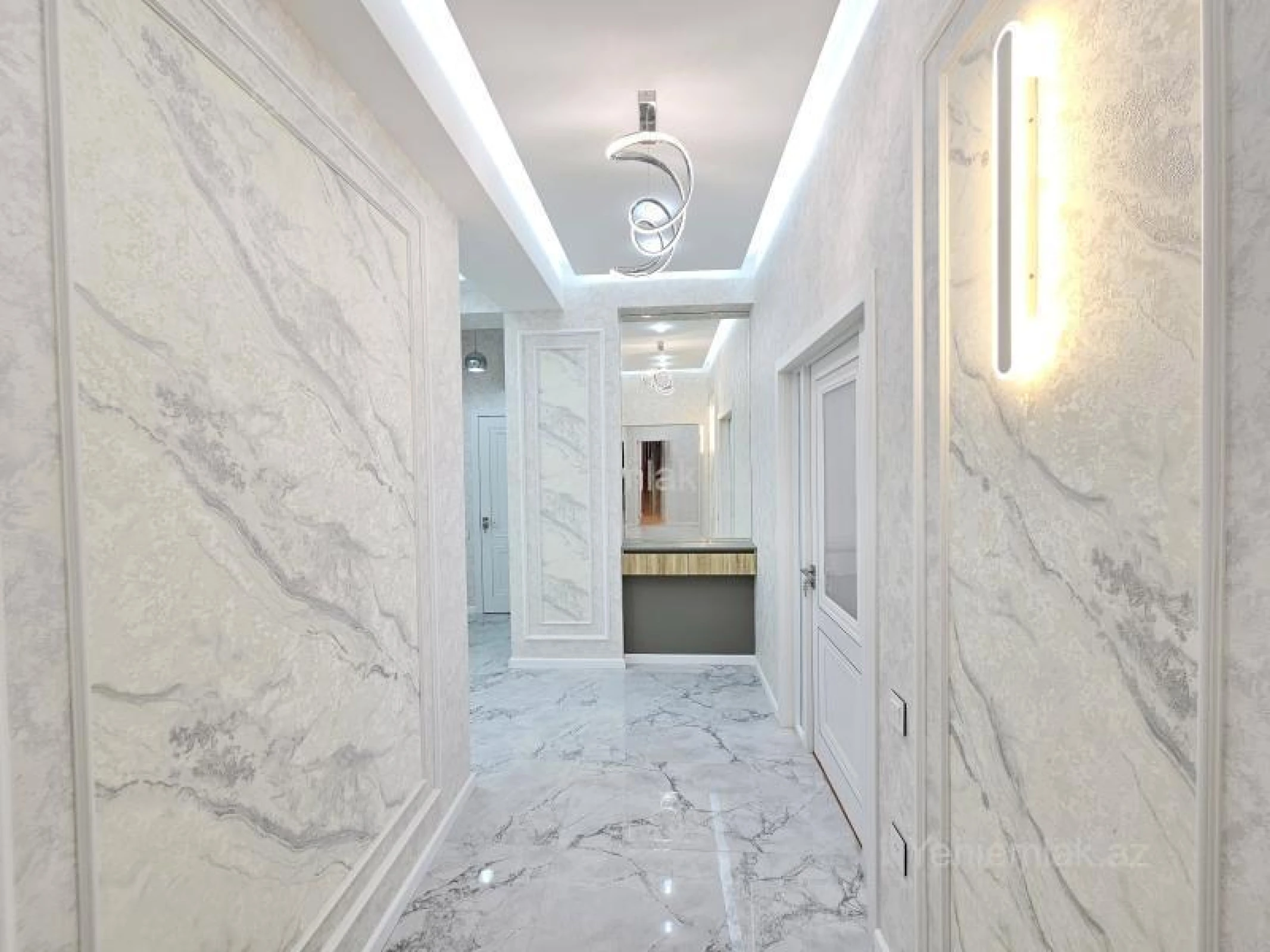 Satılır 3 otaqlı yeni tikili 120 m²