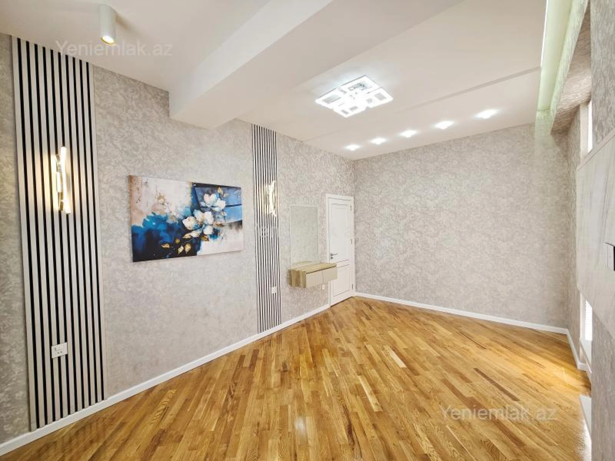 Satılır 3 otaqlı yeni tikili 120 m²
